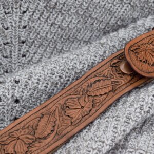 Hand tooled leather men's wallet |