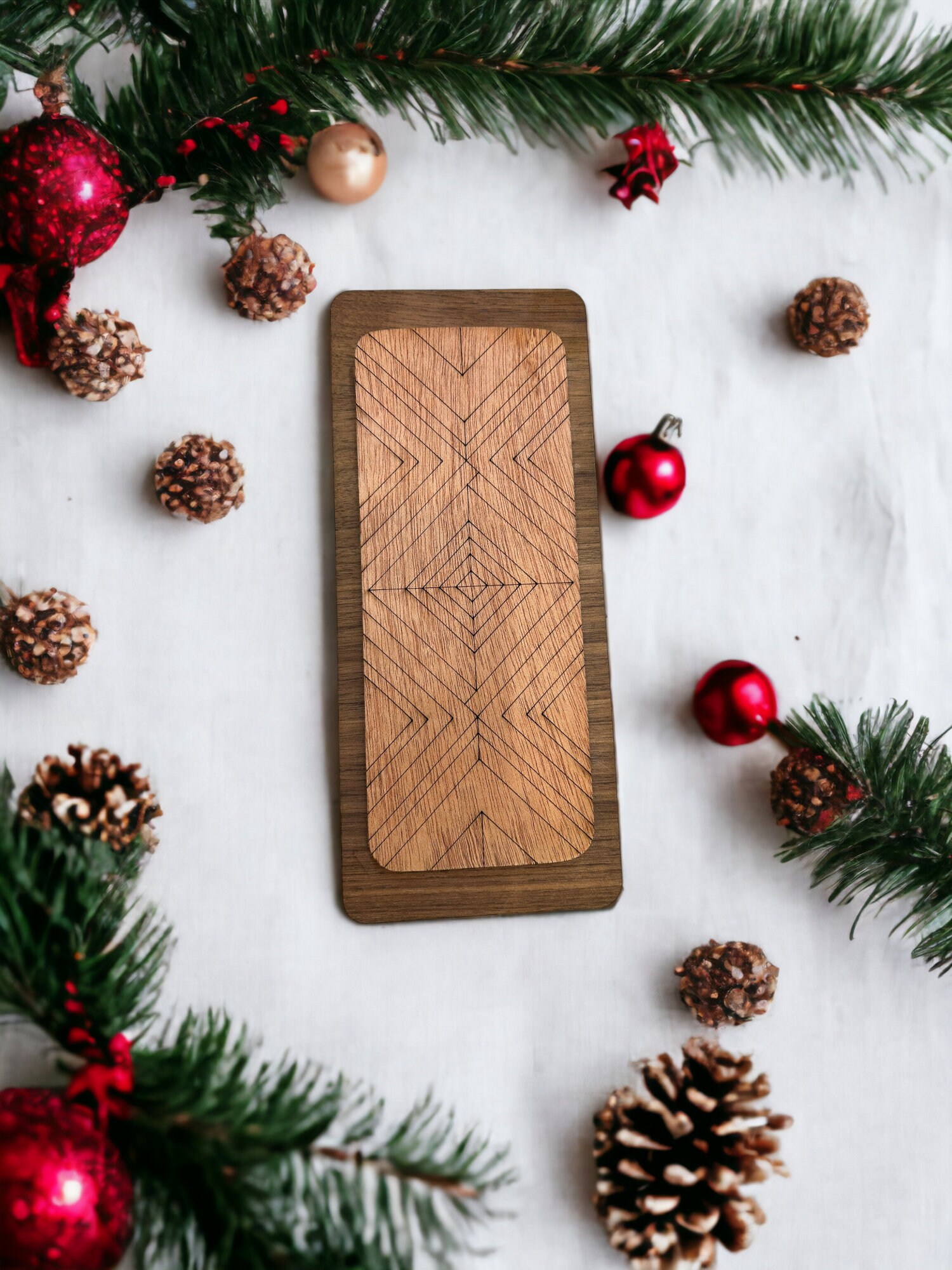 Personalized Wooden Travel Cribbage Board with Card & Peg Storage – Custom Engraved Portable Game for Road Trips, Cabins, Groomsmen Gifts - Image 4