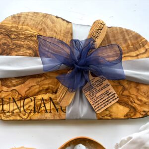 Closing Gift | Custom Cutting Board | Wedding Gift | Bridal Shower Gift | Bridesmaid Gift | Charcuterie Boards | Engagement Gift