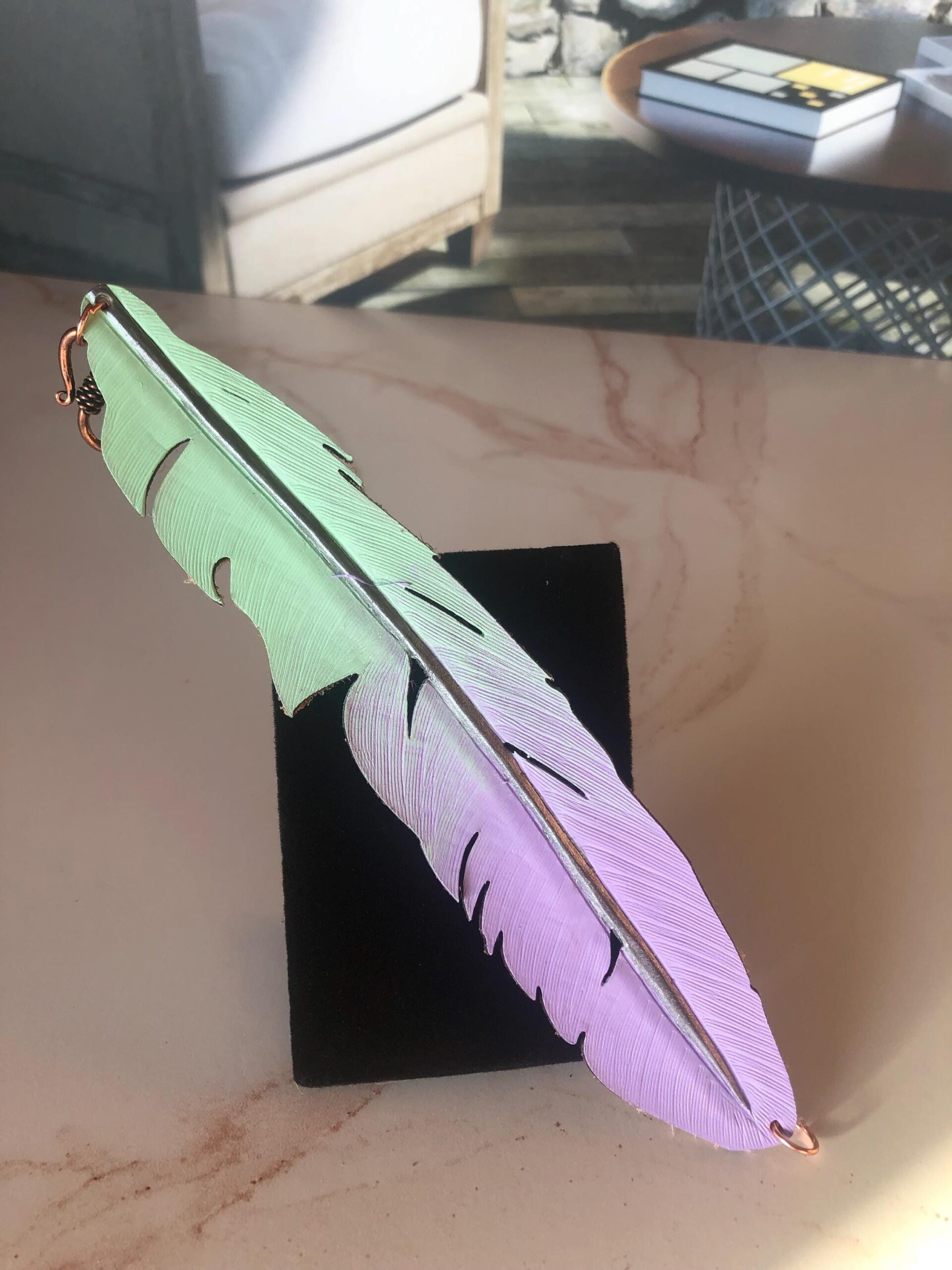 Hand-Painted Feather Leather Bracelet: Customizable Statement Jewelry - Image 7