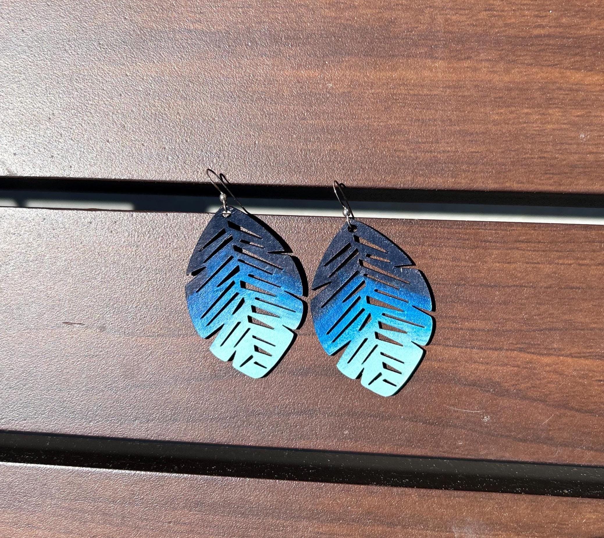 Painted Leather Leaf Earrings: Cowgirl Rodeo Jewelry - Image 5